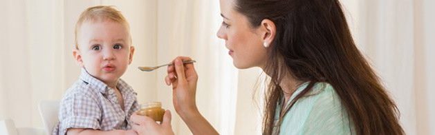 Tips for introducing new foods to your baby